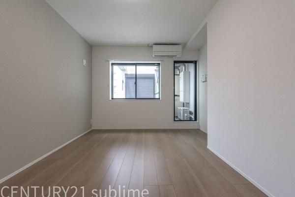 �y�����E���r���O�z�@