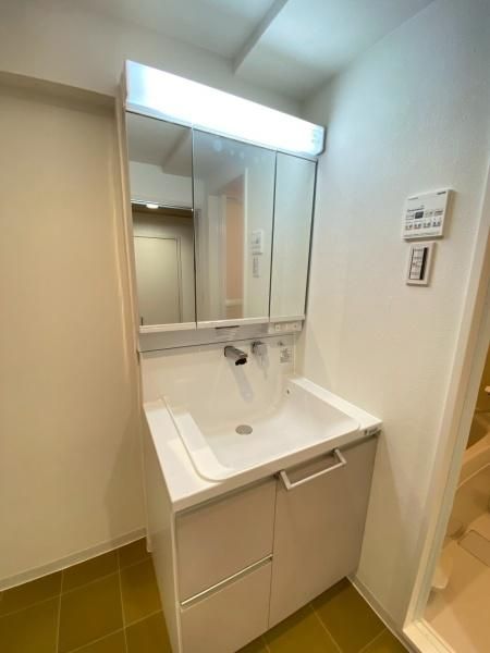 �y���ʏ��z�@