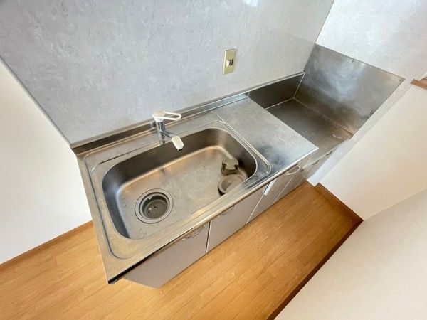 �y�L�b�`���z�@