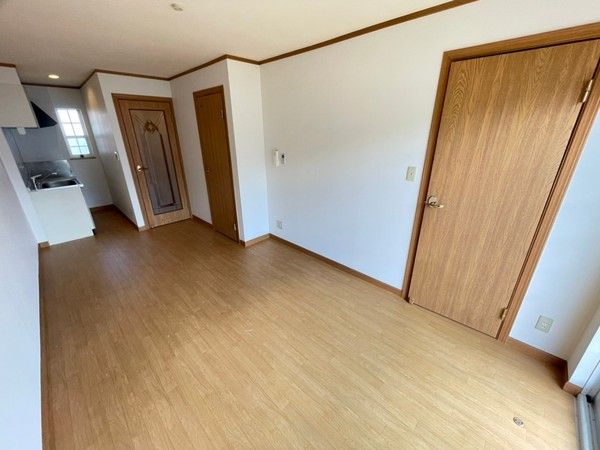 �y�����E���r���O�z�@���������ʎ���