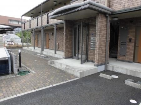 �y�G���g�����X�z�@