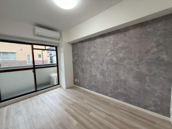 �y�����E���r���O�z�@