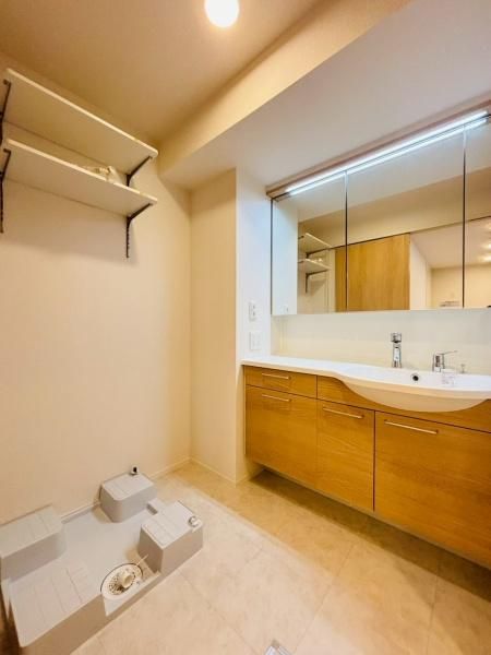 �y���ʏ��z�@