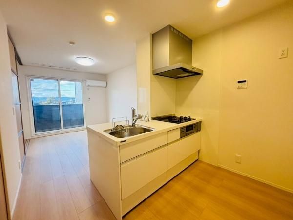 �y�L�b�`���z�@