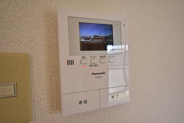 �y�Z�L�����e�B�z�@���d�l�ʐ^