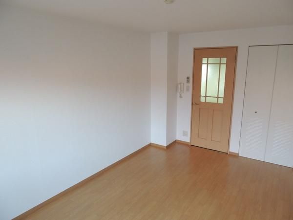 �y�����E���r���O�z�@���d�l�ʐ^