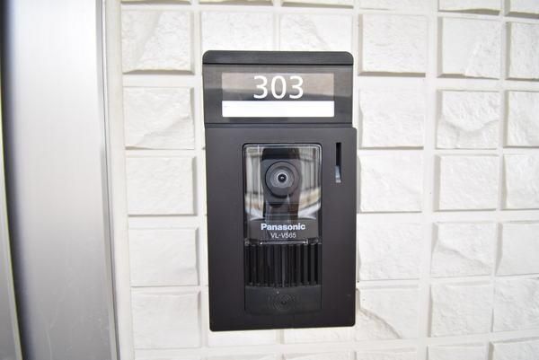 �y�Z�L�����e�B�z�@