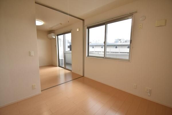 �y�Q���z�@