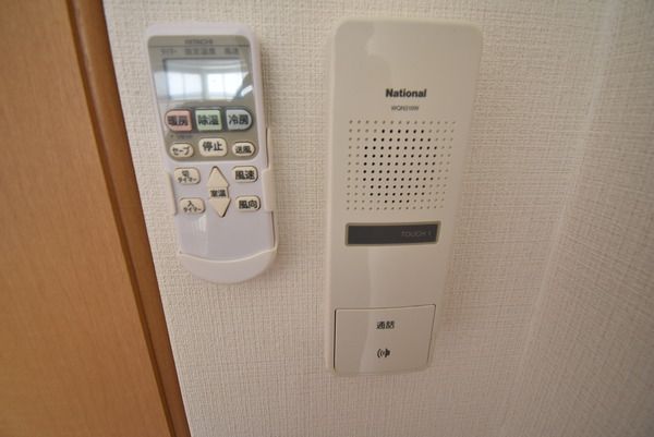 �y�Z�L�����e�B�z�@���ʐ^�͓������ʓ��̎Q�l�ʐ^�ł�