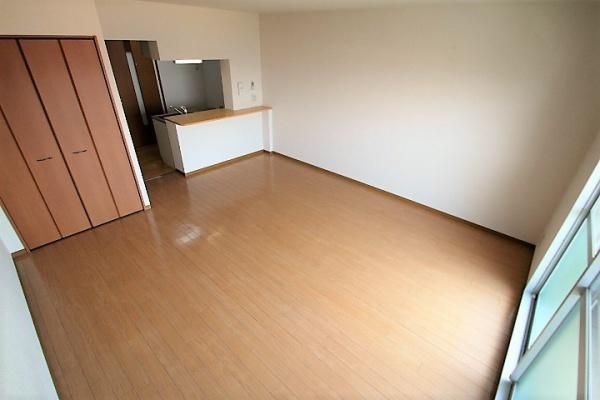 �y�����E���r���O�z�@���������ʎ���