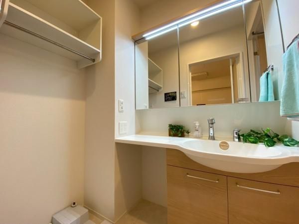 �y���ʏ��z�@