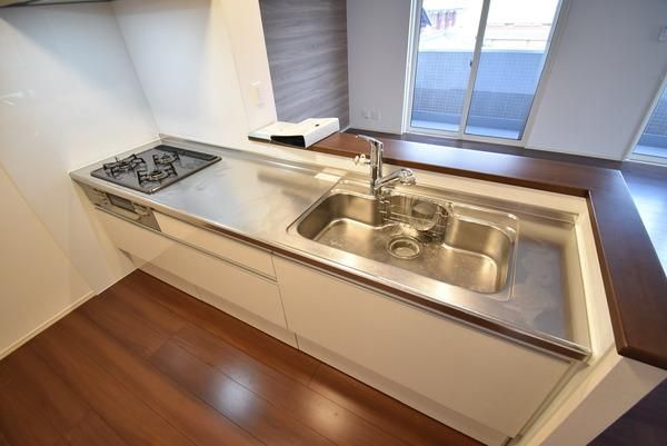 �y�L�b�`���z�@