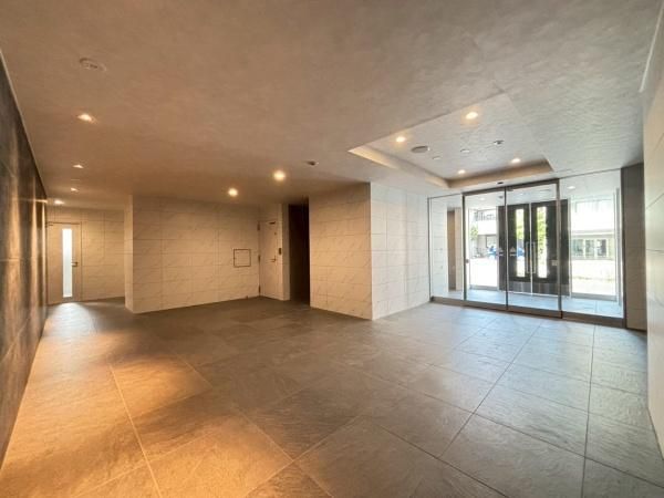 �y�G���g�����X�z�@