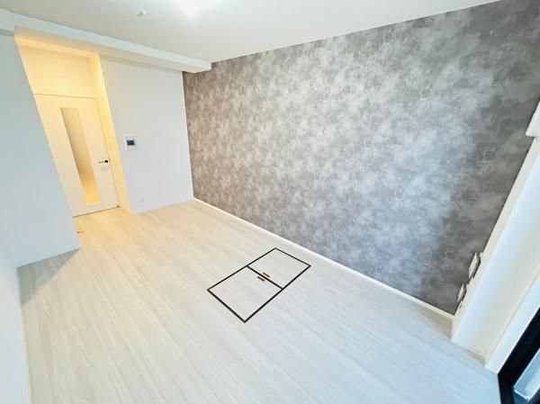 �y�����E���r���O�z�@