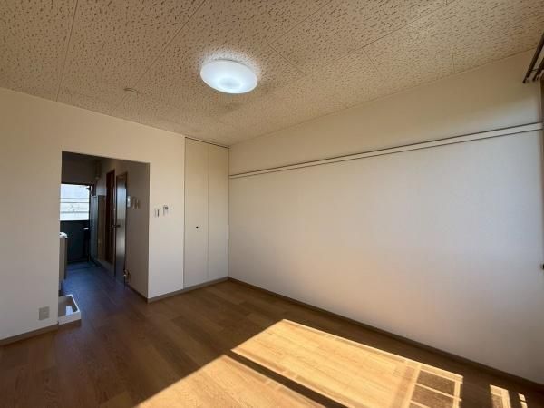 �y�����E���r���O�z�@���������ʎ���