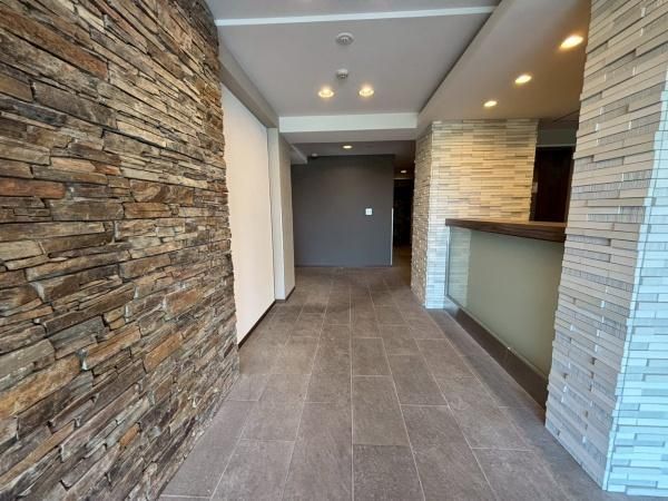 �y�G���g�����X�z�@