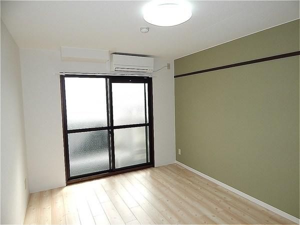 �y�����E���r���O�z�@���d�l�ʐ^