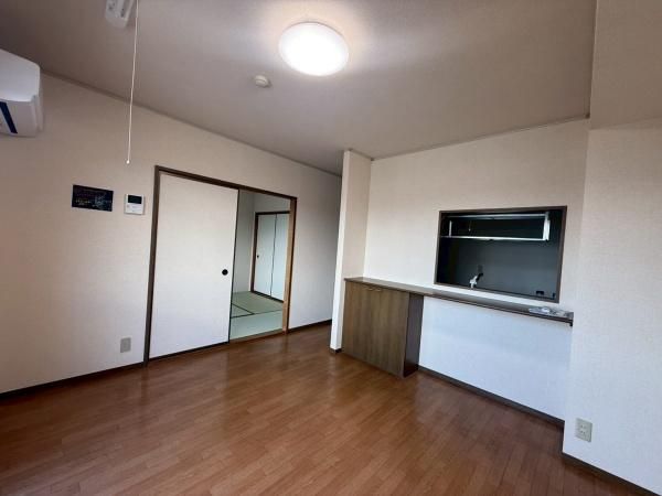 �y�����E���r���O�z�@�������ʎ�