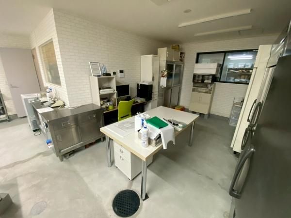 �y�����E���r���O�z�@