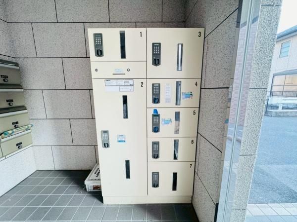 �y�G���g�����X�z�@