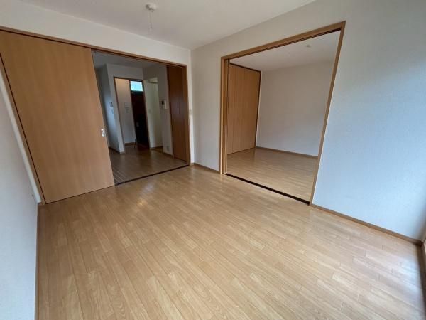 �y�����E���r���O�z�@