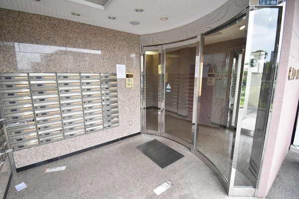 �y�Z�L�����e�B�z�@���d�l�ʐ^