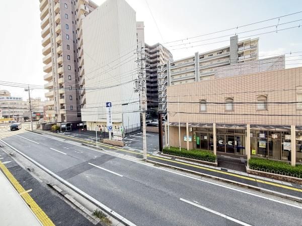 �y���]�z�@