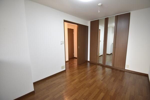 �y�Q���z�@