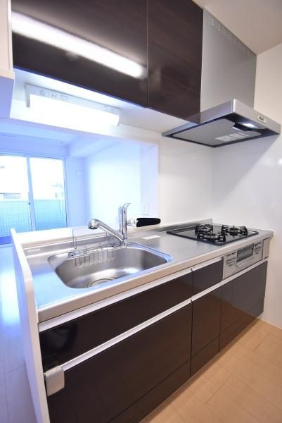 �y�L�b�`���z�@