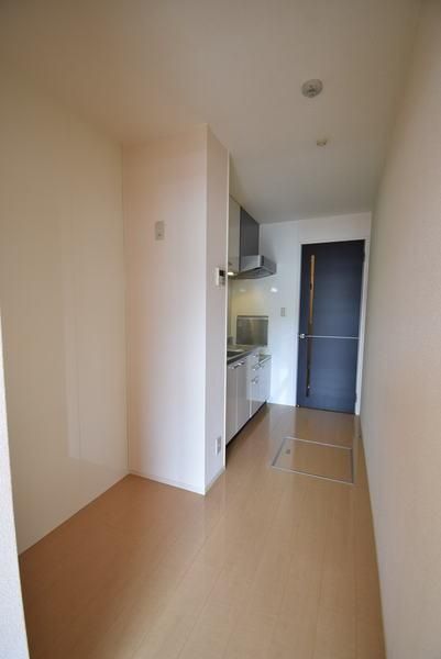 �y�����E���r���O�z�@