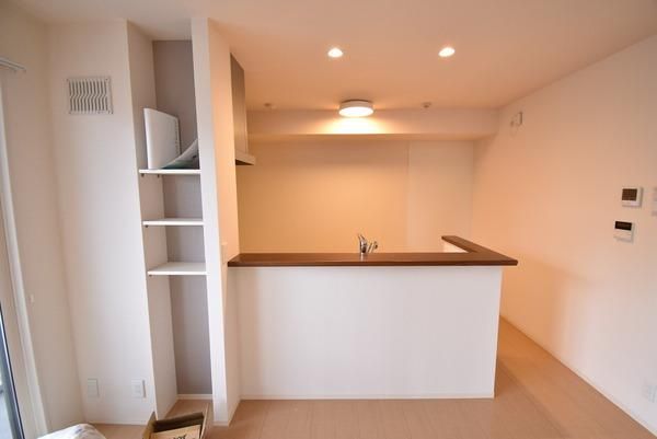 �y���̑��ݔ��z�@���d�l�ʐ^