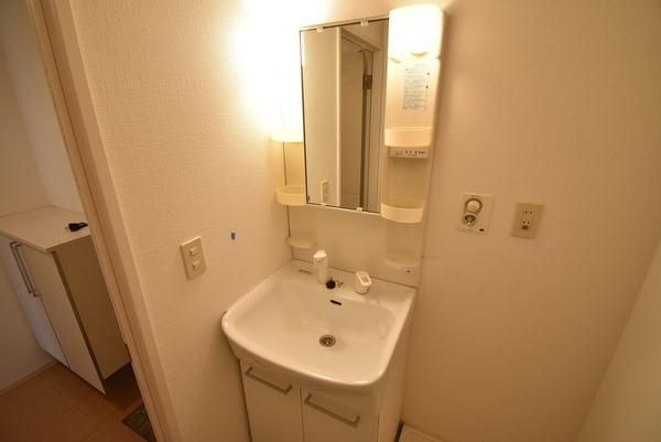 �y���ʏ��z�@