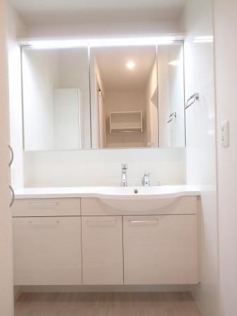 �y���ʏ��z�@