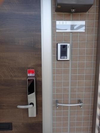 �y�G���g�����X�z�@