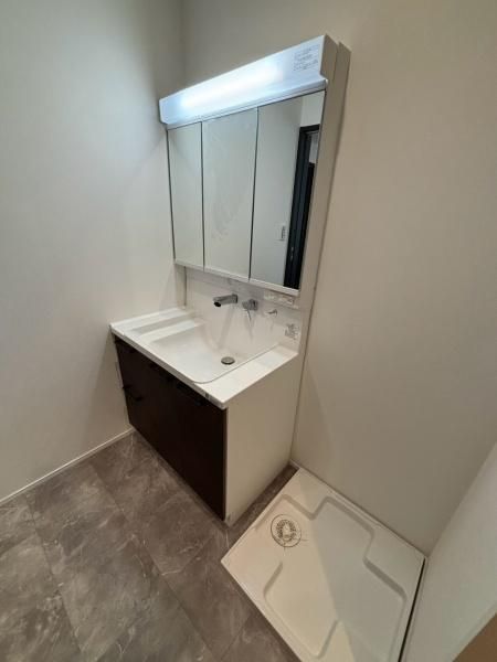 �y���ʏ��z�@