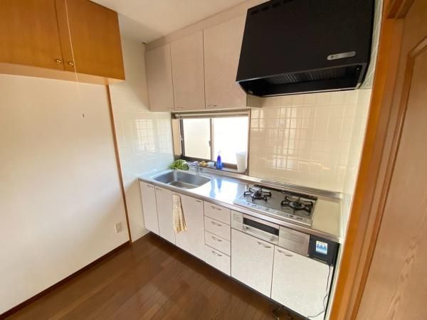 �y�L�b�`���z�@