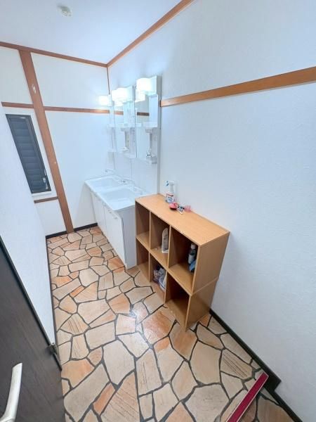 �y���ʏ��z�@