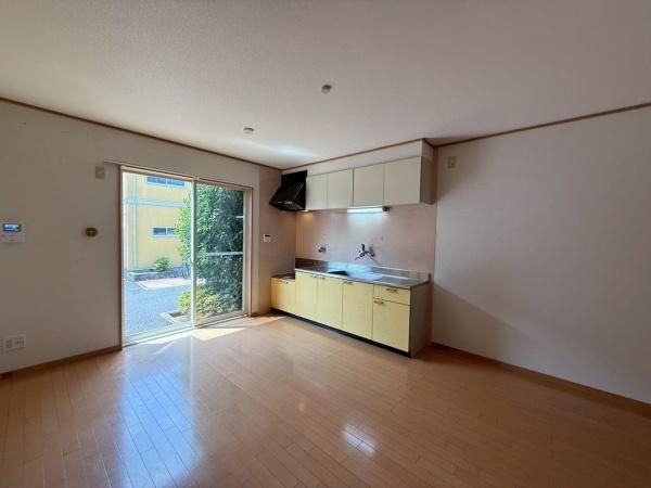 �y�����E���r���O�z�@���������ʎ���