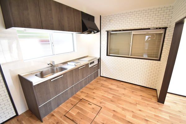 �y�L�b�`���z�@