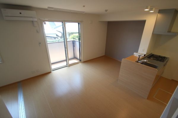 �y�����E���r���O�z�@���d�l�ʐ^