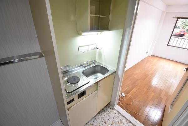 �y�L�b�`���z�@