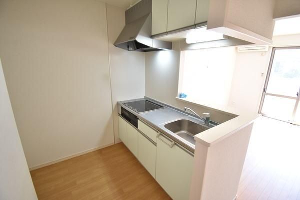 �y�L�b�`���z�@