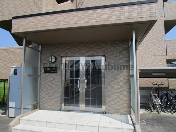 �y�G���g�����X�z�@