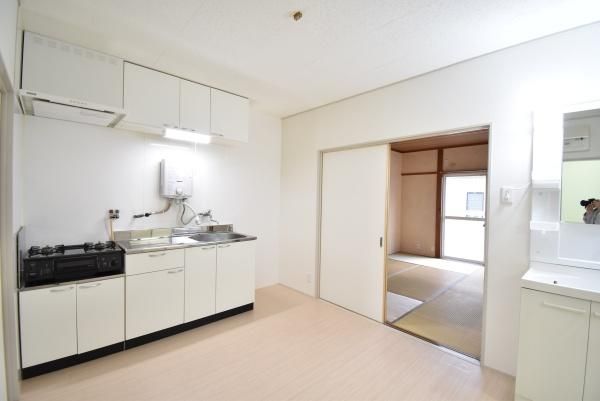 �y�����E���r���O�z�@���������ʎ���