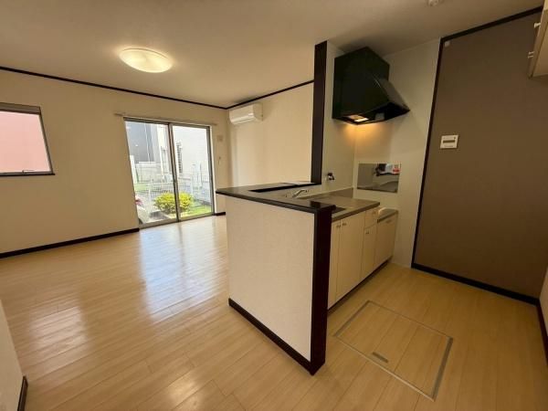 �y�����E���r���O�z�@���ʐ^�͓������ʓ��̎Q�l�ʐ^�ł�