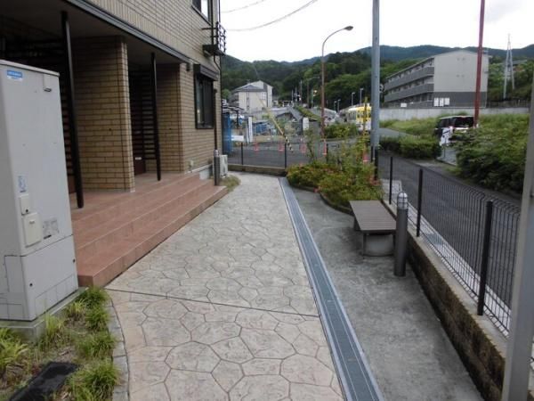 �y�G���g�����X�z�@