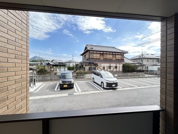 �y���]�z�@