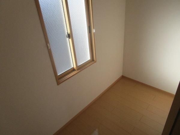 �y���ʏ��z�@