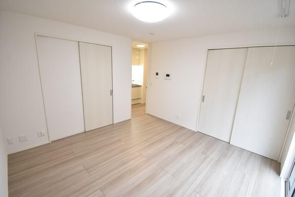 �y�����E���r���O�z�@���{�H��Ўʐ^