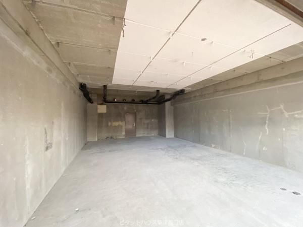 �y�����E���r���O�z�@